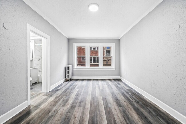 Foto del edificio - 6733 S Paxton Ave