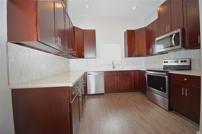 Foto del edificio - 3241 Dixie Dr