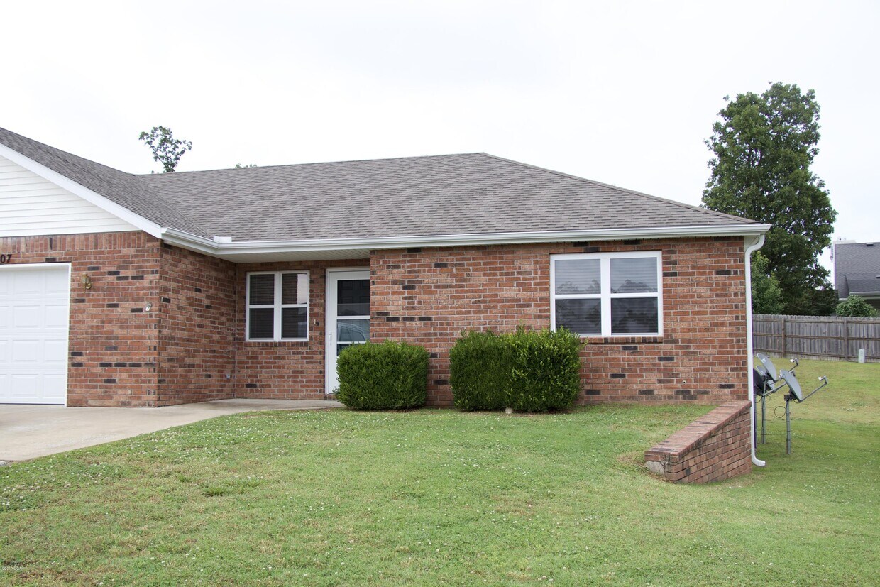 3107 Adele Ct, Joplin, MO 64804 Condo for Rent in Joplin, MO