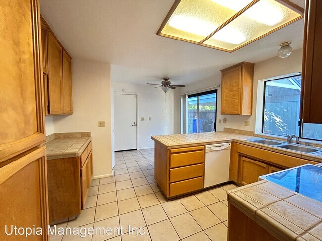 Building Photo - 3 br, 2 bath House - 6845 Springmont Dr.