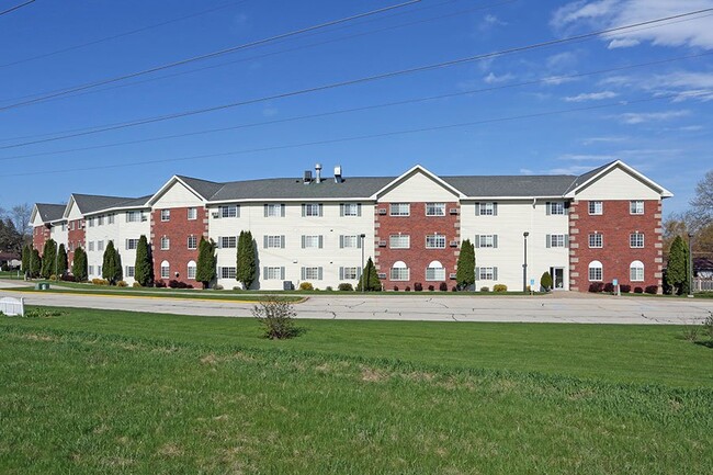 Building Photo - BAY MANOR APARTMENTS