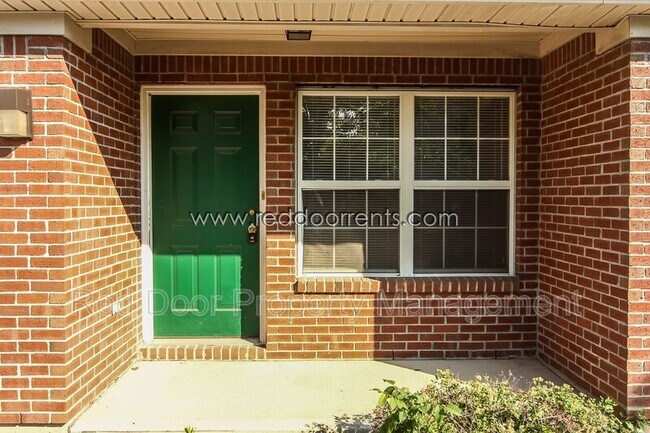 Building Photo - 4230 Carson Ln