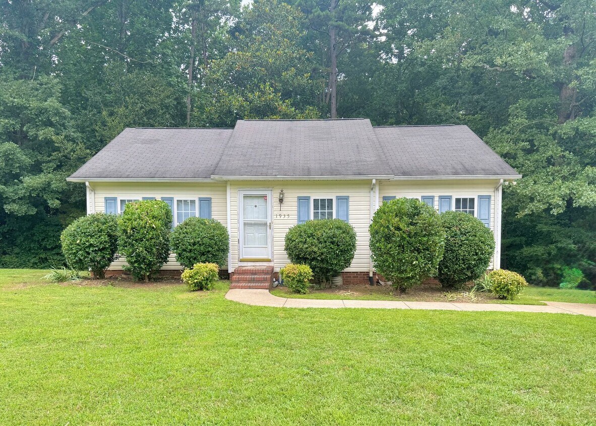 Foto principal - Statesville - 3BR/2BA