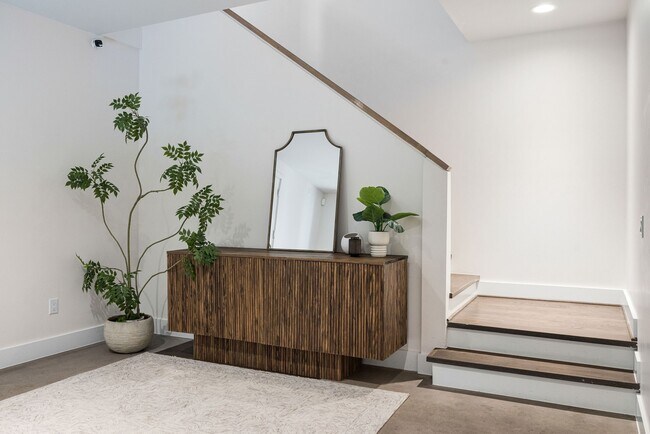 Foto del edificio - 306 W Pierce St