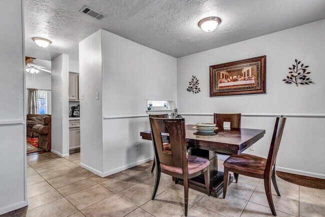 Foto del edificio - 3405 Timberline Ct