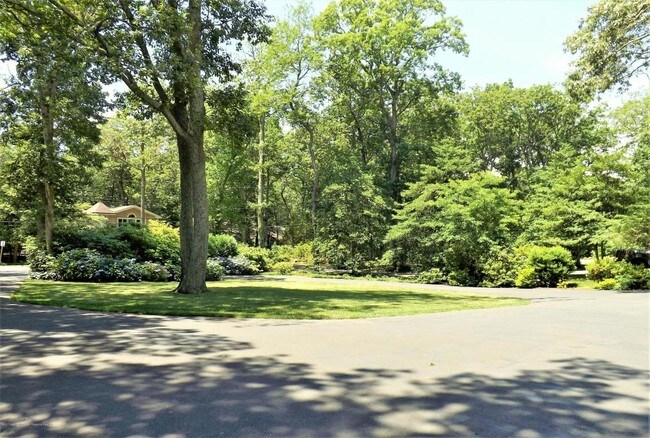 Building Photo - 618 Oceanview Rd
