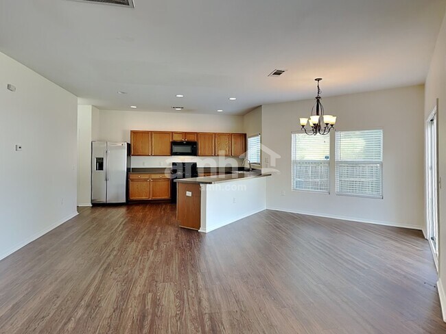 Foto del edificio - 4400 Kiddle Ln
