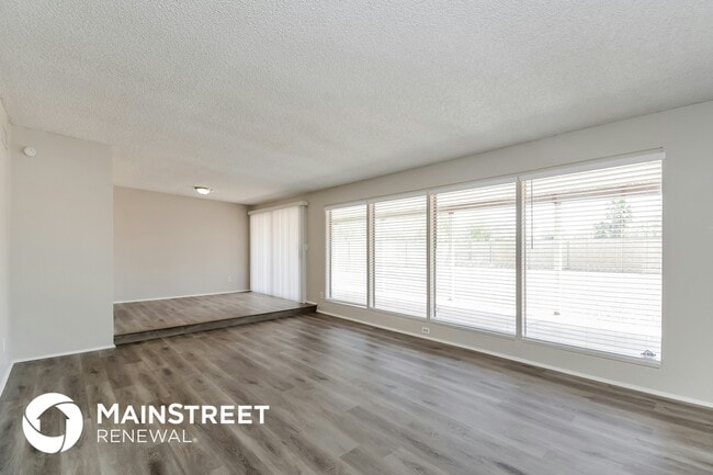 Building Photo - 9722 E Golf Links Rd