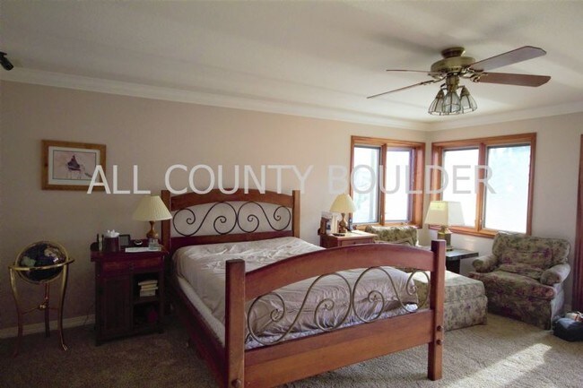 Building Photo - 6369 Fairways Dr