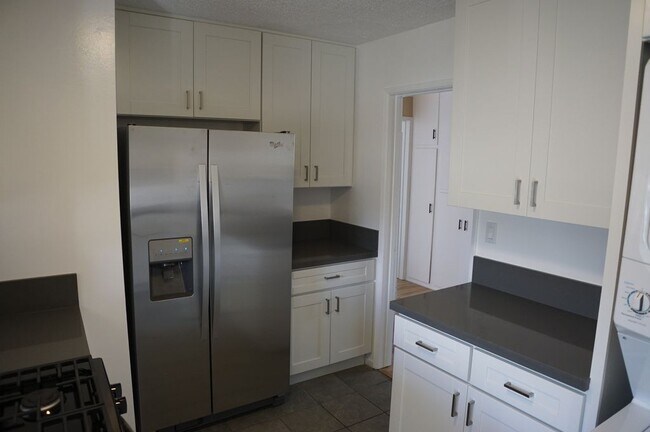 Modern Kitchen with Stainless Steel Appliances - 912 S Juanita Ave