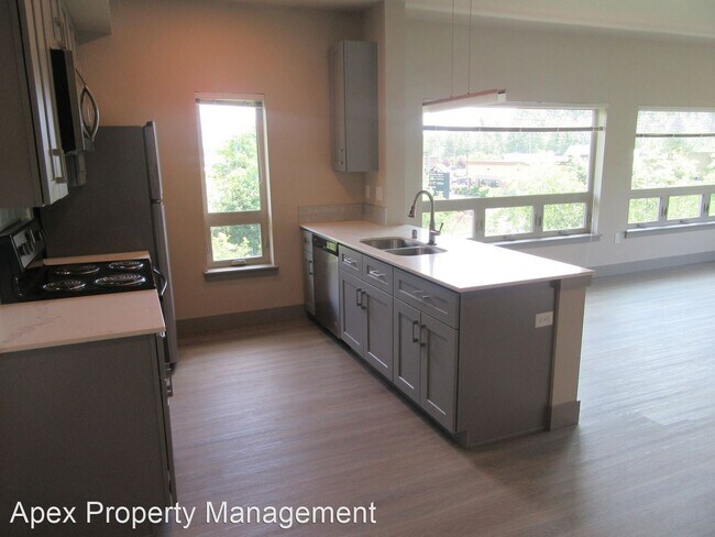 Building Photo - 525 Darby Dr