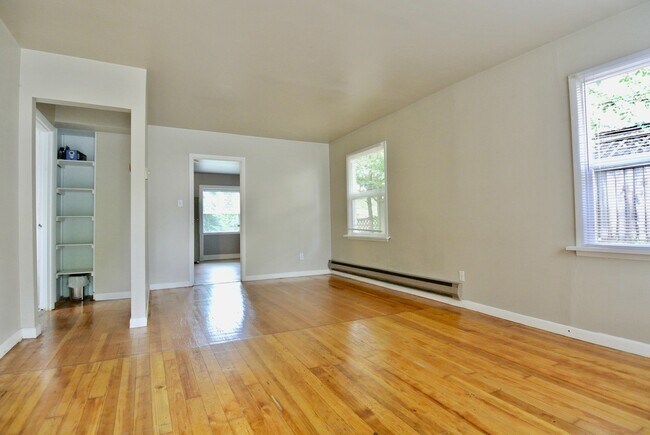 Foto del edificio - 2333 N 116th St