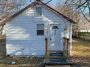 Building Photo - 7064 Mitchell Ave