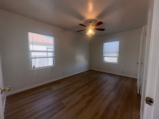 Foto del edificio - Newly Remodeled 3BD House with Porch, Shed, Garage, Front and Back Yards