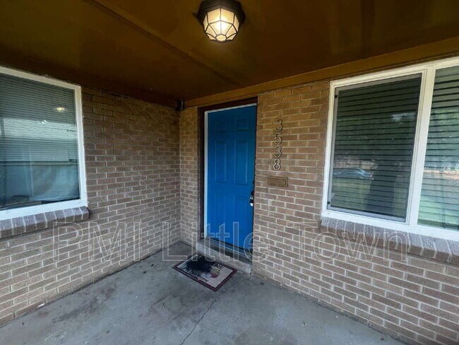 Foto del edificio - 3538 Kearney St