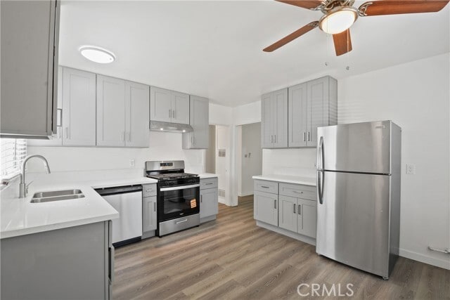 Building Photo - 902 W Olive Ave