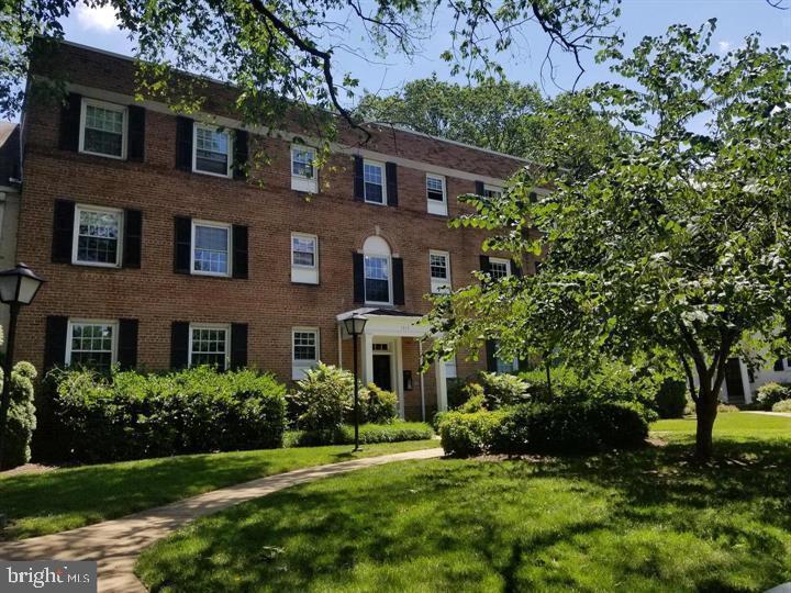 1317 S Walter Reed Dr, Arlington, VA 22204 Apartment for Rent in