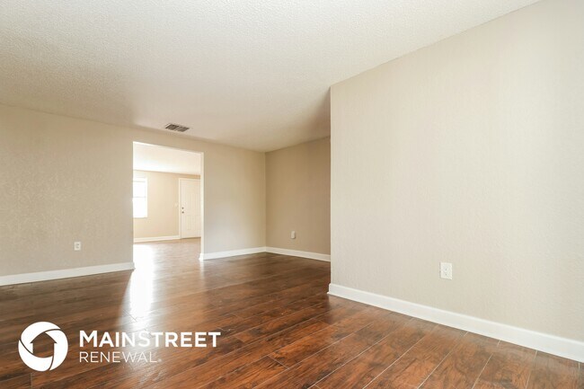 Foto del edificio - 4929 Amherst Ct