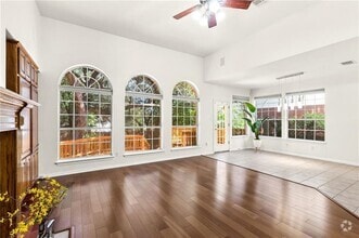 Building Photo - 9413 Savannah Ridge Dr