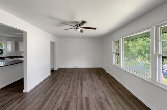 Foto del edificio - 7701 E 118th Terrace