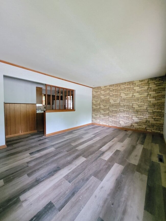 Foto del edificio - Move In Special! 4 Bedroom 1.5 Bath house!