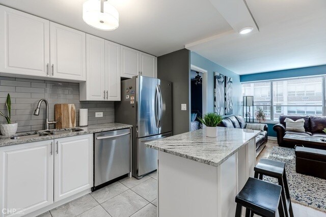 Foto del edificio - 6157 N Sheridan Rd