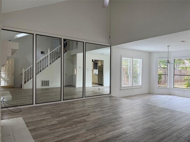 Building Photo - 2503 Autrey Dr