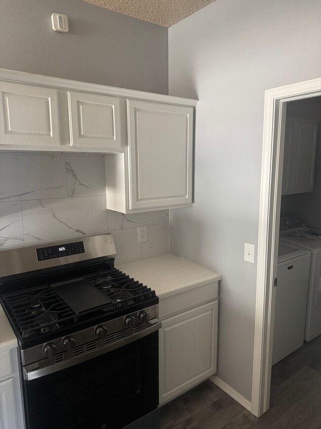 Building Photo - 607 Methodist Ave