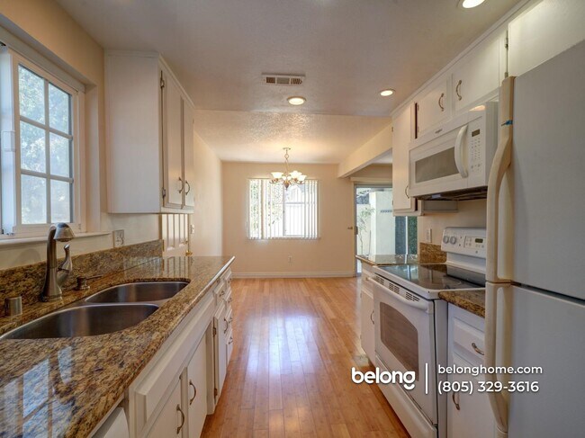 Building Photo - 1750 Prefumo Canyon Rd