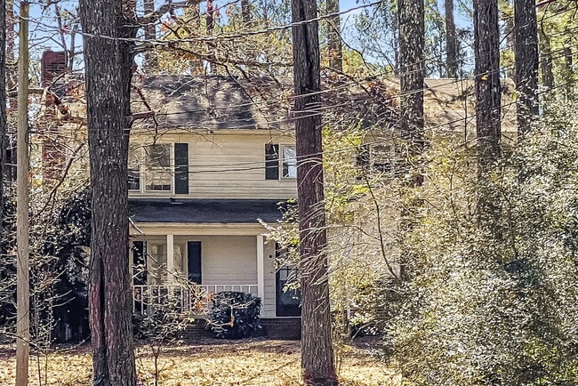 Building Photo - 165 White Rd