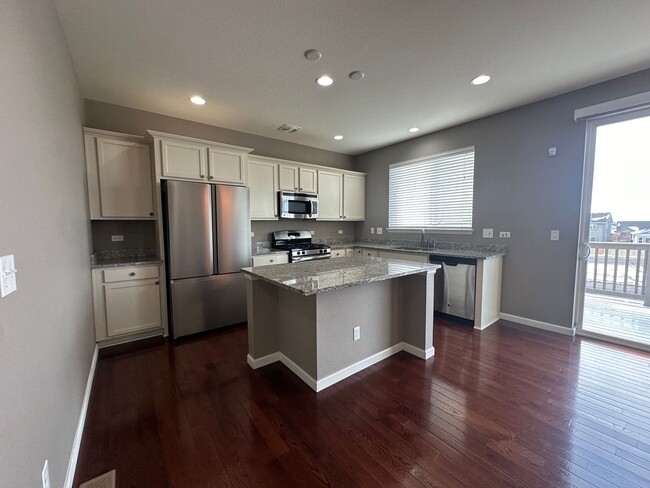 Foto del edificio - Updated 3 Bedroom in Banning Lewis Ranch