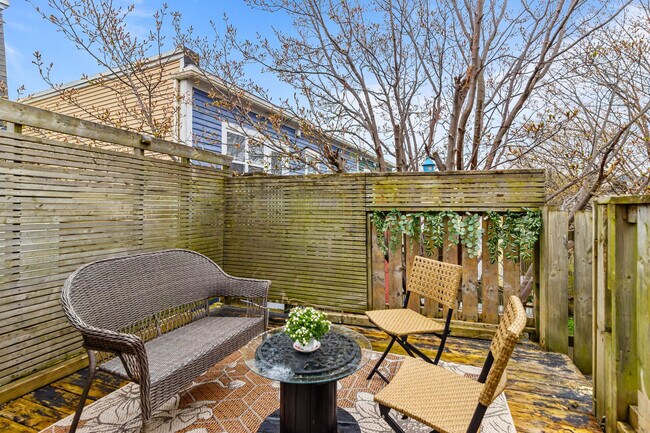 Photo du bâtiment - 3 Bond St