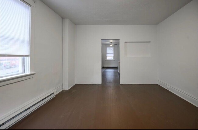 Foto del edificio - 256 Maplewood Ave