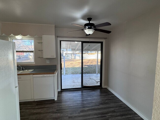 Foto del edificio - Charming West End Rental with Large Backyard & Garage