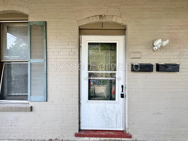 Building Photo - 110 Hagerman Ct
