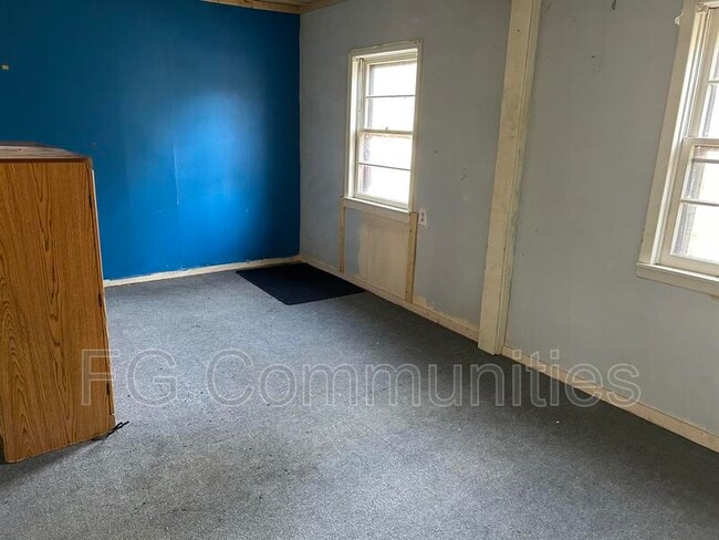 Building Photo - 16 Tuckaway Ln