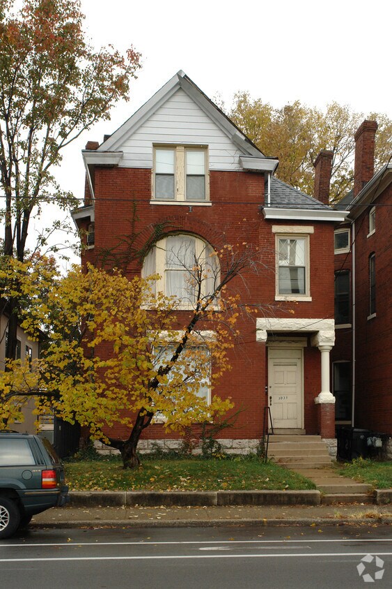 Primary Photo - 1031 S 2nd St