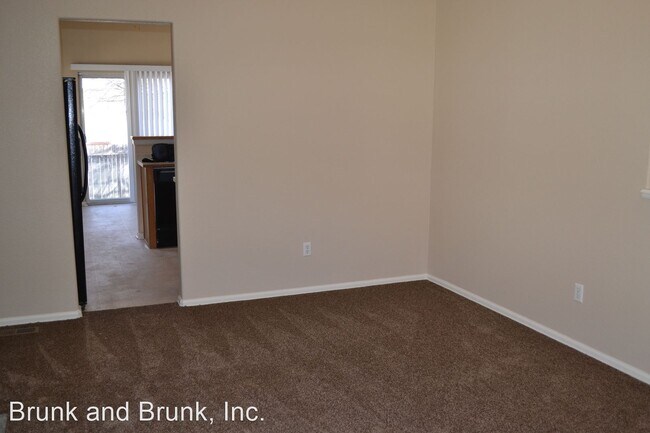 Building Photo - 3 br, 2 bath House - 3911 Leah Heights