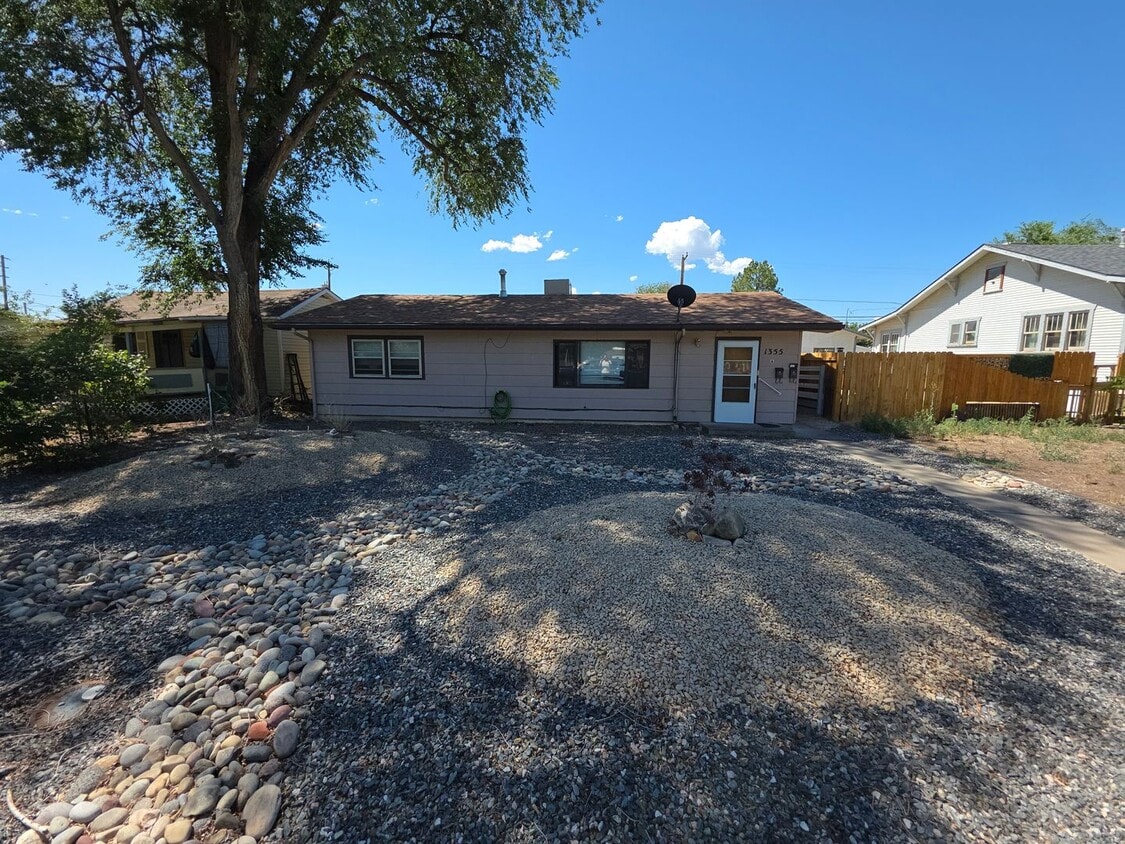 Photo - 1355 Elm Avenue