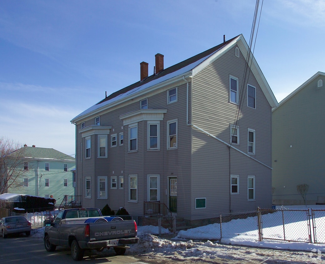 Primary Photo - 289-297 Tecumseh St