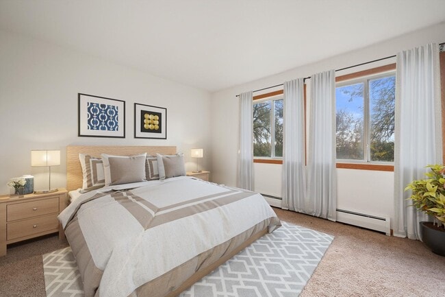 Foto del interior - Delafield Country Aire Associates LLC