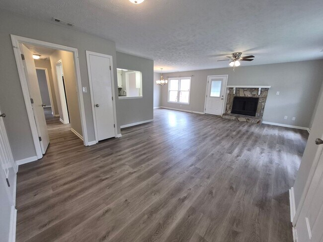 Foto del edificio - New Listing!!