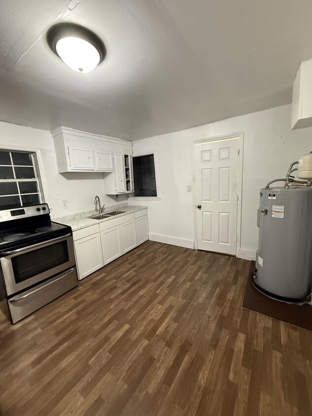 Foto principal - 1028 Bridge St