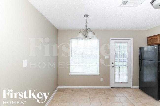 Foto del edificio - 8491 Highland Glen Cir N