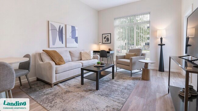 Building Photo - 5256 International Dr