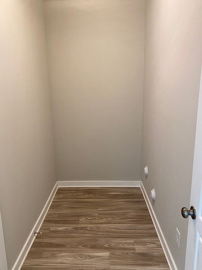 Building Photo - Home for Rent in Calera, AL!!! Available to view with 48 hour notice!