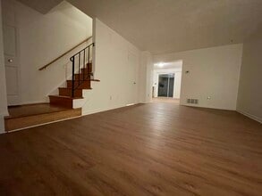 Building Photo - 1127 Providence Ct