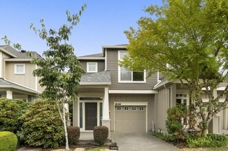 Building Photo - 17175 SW Berkeley Ln