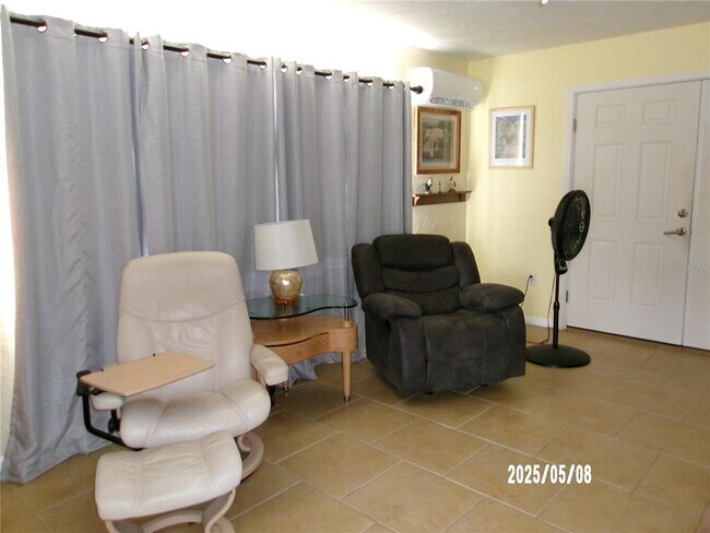 Foto del edificio - 22310 Midway Blvd