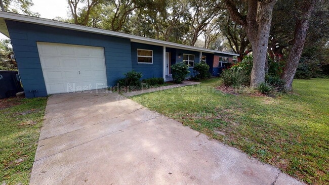 Building Photo - 1365 Seminole Rd